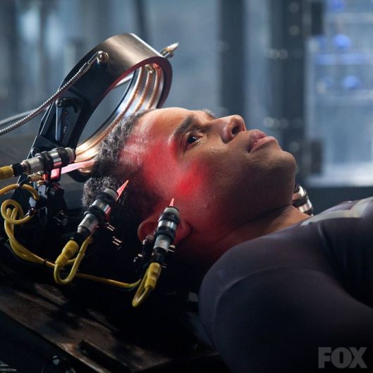 101-003-almost-human-pilot-photos-lightbox-tbd